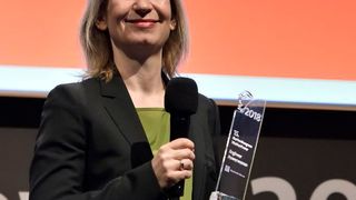 In diesem Jahr wurde Sophia Hatzelmann zur Engineer Powerwoman gekürt. Sie nahm den mit 5'000 Euro dotierten Preis während der Eröffnung des Karrierekongresses WoMenPower entgegen. (Daniel Moeller)