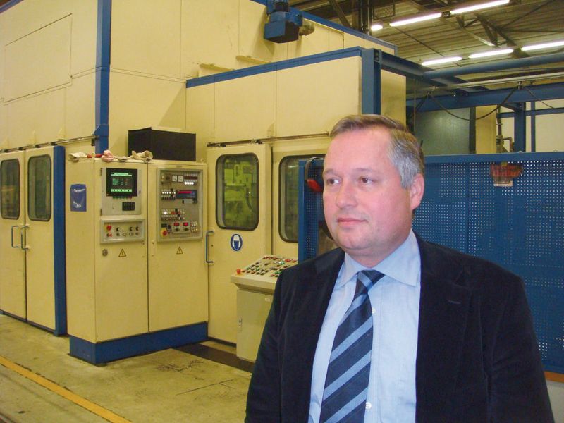 „Anwender, die Lochbleche mit RAL-Gütezeichen bestellen, können sicher sein, ein absolut hochwertiges Produkt zu erhalten“, erklärt Hans-Ulrich Koch, geschäftsführender Gesellschafter der Dillinger Fabrik gelochter Bleche GmbH und 1. Vorsitzender der Gütegemeinschaft Lochbleche. (Archiv: Vogel Business Media)