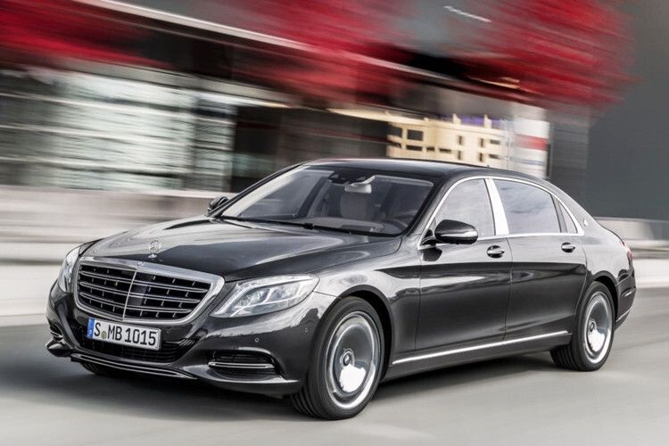 Nach der Oberklasselimousine in Standard- und Langformat sowie dem Coupé ergänzt nun die Luxus-VersionMercedes-Maybach das Angebot. (Foto: Daimler)