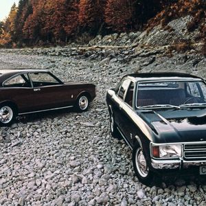 Das Fahrwerk des Consul/Granada war mit Doppel-Querlenkern vorne und Einzelradaufhängung an schraubengefederten Schräglenkern hinten im Vergleich zu den Vorgängermodellen aufwendiger und deutlich moderner konstruiert und erreichte auch das Niveau wesentlich teurerer Konkurrenzprodukte.(Bild:  Ford)