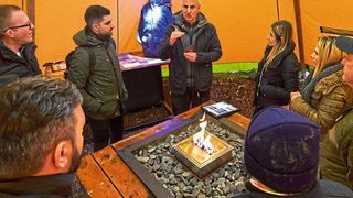 In einem 4x4-Seminarraum wurden die teilnehmenden Autohausvertreter geschult. (Bild: James Roberts)