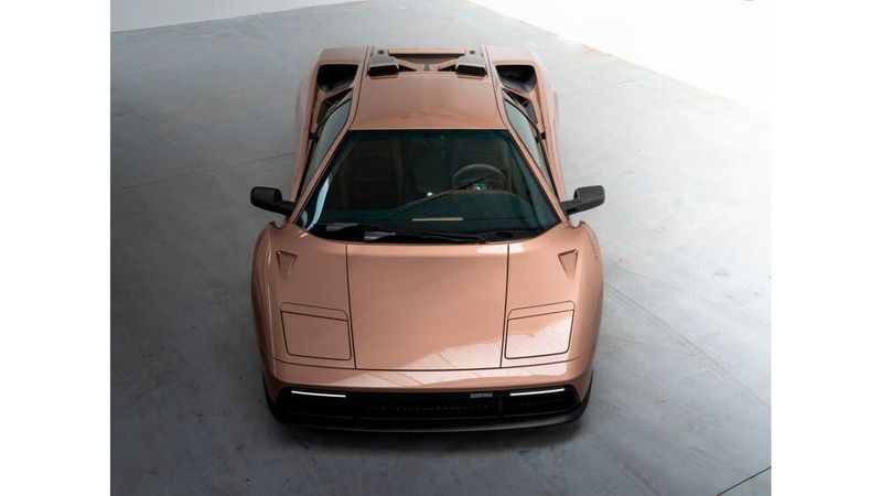 Eine an die Kundenwünsche angepasste Ausführung besticht durch eine dreischichtige Lackierung in Roségold. (Bild: Eccentrica)