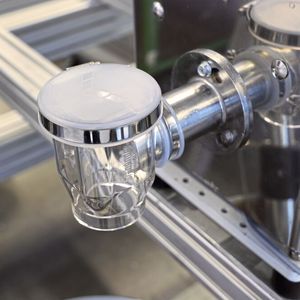 Klarsichtiger PETG-Auslauf(Bild:  Brabender Technologie)