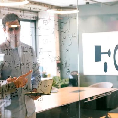 Intel hat die Übernahme des israelischen Unternehmens Classiq angekündigt. Das Startup spezialisiert sich auf Tools und Algorithmen für die praktikable Entwicklung skalierbarer, effizienter Quantenanwendungen. (Bild: Classiq)