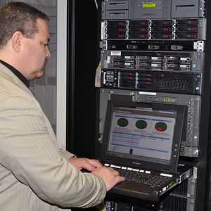 „Der Workshop bestätigte uns in der Meinung, die richtige Wahl des Produktes und des Partners getroffen zu haben“, sagtProjektleiter Klaus Lebert. „Unser Ziel, drei heterogene Monitoring-Produkte durch eine zentrale, einfach zu bedienende Lösung zu ersetzen, war erreicht.“