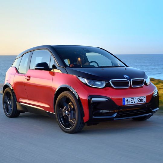 Der neue i3s soll die Kunden zufrieden stellen, denen das Elektroauto bislang zu schwachbrüstig war.(Bild:  BMW)