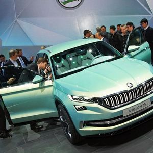 Egal wohin man blickt, auch in den zwei Messehallen des 86. Genfer Automobilsalons gibt es kein Entrinnen vor den hochgebockten Gelände-Softies.