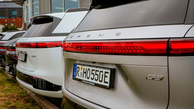 Die Marke Xpeng gibt es jetzt auch in Regensburg und Pfaffenhofen. Sie ist neu im Markenportfolio des Autohauses Hofmann.(Bild:  Autohaus Hofmann)