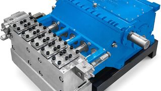 Das geteilte Getriebegehäuse der neuen Quintuplex-Pumpe erlaubt den Einsatz einer vollgewuchteten Kurbelwelle und erleichtert die Wartung. (Bild: Lewa)