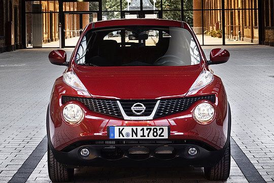 Die Front des Juke lässt den SUV-Genen freien Raum. Besonders treten die ... (Archiv: Vogel Business Media)