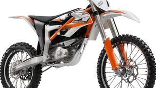 Bürstenlose Scheibenläufer Synchronmotoren der PMS Motorreihe von HEINZMANN verleihen dem Namen der neuen Freeride E Enduros von KTM eine völlig neue Bedeutung. (Bilder: Heinzmann) (Archiv: Vogel Business Media)