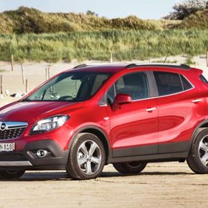 Frisch im Handel: Zum Marktstart gibt`s den neuen Opel Mokka in drei Motorvarianten - als 1,6-Liter-Benziner (85 kW/115 PS), 1,4-Liter-Turbobenziner (103 kW/140 PS) und als 1,7-Liter-Turbodiesel (96 kW/130 PS).