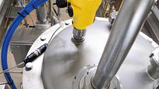 Bei La Fageda kontrollieren Vega-Sensoren den Füllstand, damit die Abfüllung des Joghurts reibungslos abläuft. (Bild: Vega)