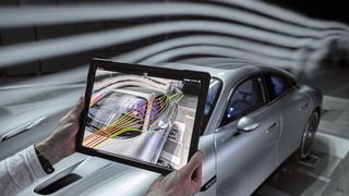 Der Mercedes EQXX soll mit einem windschnittigen Design Reichweiten-Rekorde einfahren. Möglich machen das auch moderne Entwicklungsmethoden. (Bild: Mercedes-Benz)