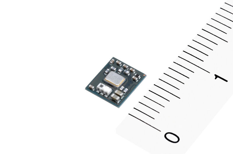 Figure 6a: Space-saving TDK SESUB module. The TDK Bluetooth low energy module worldwide, developed for the Bluetooth 4.0 low-energy unit with dimensions of only 4.6 mm x 5.6 mm. (Figure: TDK Corporation)