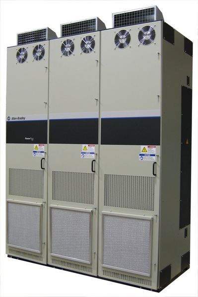 Der neue Hochleistungs-Antrieb bietet die Applikationsflexibilität der PowerFlex750-Serie und gibt der Schwerindustrie dadurch eine neue Option für die erweiterte Leistungsregelung in die Hand. (Bild: Rockwell)