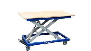 Kompakt, mobil und bis zu 300 Kilogramm belastbar kommt der neue Scherenhubtisch H 300 von Barth daher. (Bild: Barth)