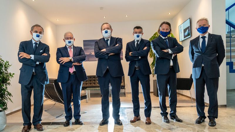 Deutschland ist der wichtigste Markt für Texa. Daher war zur Eröffnung viel Führungspersonal anwesend: (v. li.) Enrico Razelli, Mitglied Verwaltungsrat Texa, Massimo Varaschin, Direktor Finanzen Texa, Präsident Bruno Vianello und Luciano Marton, Generaldirektor Texa, sowie die beiden Deutschland-Geschäftsführer Oliver Schilling und Werner Arpogaus. (Bild: Texa)