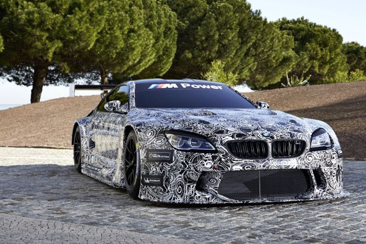 Das Fahrzeug soll 379.000 Euro kosten und liegt damit im Mittel des Wettbewerbs von Audi, Mercedes, Lamborghini, Ferrari, Corvette, Porsche, Bentley oder McLaren. (Foto: BMW)
