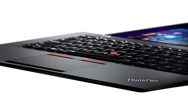 Lenovo hat die dritte Generation seiner X1-Carbon-Thinkpads vorgestellt. Das 14-Zoll-Ultrabook ist mit einem FHD-Display sowie mit einer SSD ausgestattet. An Bord ist die fünfte Generation der Intel-Prozessoren. Optimiert wurde auch die Akku-Lebensdauer. (Bild: Lenovo)