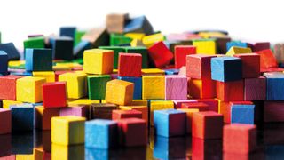 Mit der Verknüpfung von fertigen Software-Bausteinen erhalten Gebra-IT-Kunden eine maßgeschneiderte Lösung. (Bild: M.Dörr & M.Frommherz - stock.adobe.com)