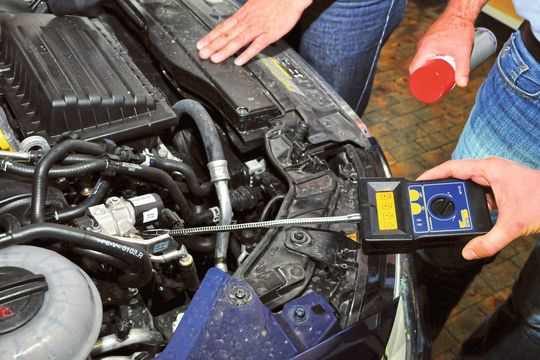 Bekannte „Gasschnüffler“ dürfen seit 1. Januar nicht mehr im Rahmen von GAP/GSP eingesetzt werden. Stattdessen sollen Werkstätten und Überwacher zum oft wenig praktiablen Lecksuchspray greifen. Die Gasprüfung bei Caravans entfällt sogar komplett. Bekannte „Gasschnüffler“ dürfen seit 1. Januar nicht mehr im Rahmen von GAP/GSP eingesetzt werden. Stattdessen sollen Werkstätten und Überwacher zum oft wenig praktiablen Lecksuchspray greifen. Die Gasprüfung bei Caravans entfällt sogar komplett.