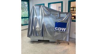 Noch verhüllt, die 2. Generation der GDW Comfortline-Reihe. Mit Bedienpanels in neuen Größen und mit einer neuen Softwareoberfläche sowie TÜV-zertifizierter Sicherheit.  (Sonnenberg)