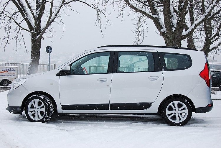 Auf 4,50 Metern Länge bietet der Lodgy bis zu sieben Sitze und das Platzangebot eines Kleintransporters. (Foto: Rosenow)