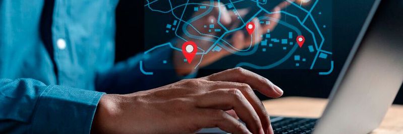 GPS-Tracking ist ausgereift. Günstige Sensoren und freie Software für den Zugriff sind gerade im privaten Bereich sehr verbreitet.(Bild:  MMD Creative / shutterstock.com)