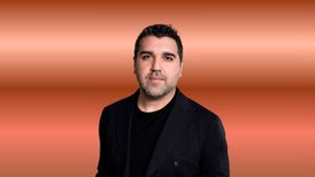 Logitech hat Yalcin Yilmaz zum neuen Chief Commercial Officer ernannt. (Bild: Logitech, bearbeitet mit Canva)