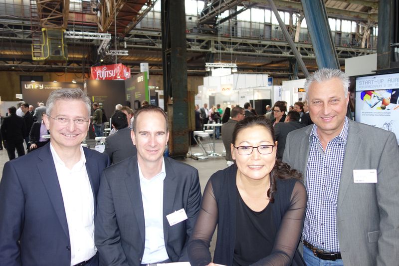(v. l.) Thomas Jell, TP-Link, Michael Puls, MemoryWorld, Miriam Franke, SanDisk, und Claus Mostolta, Gembird (Bild: IT-BUSINESS)