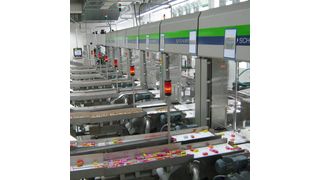 Im neuen Packaging Service Center verpackt und konfektioniert Colordruck Baiersbronn mit einer groß dimensionierten Pick-and-Place-Anlage. Bild: Colordruck Baiersbronn (Archiv: Vogel Business Media)