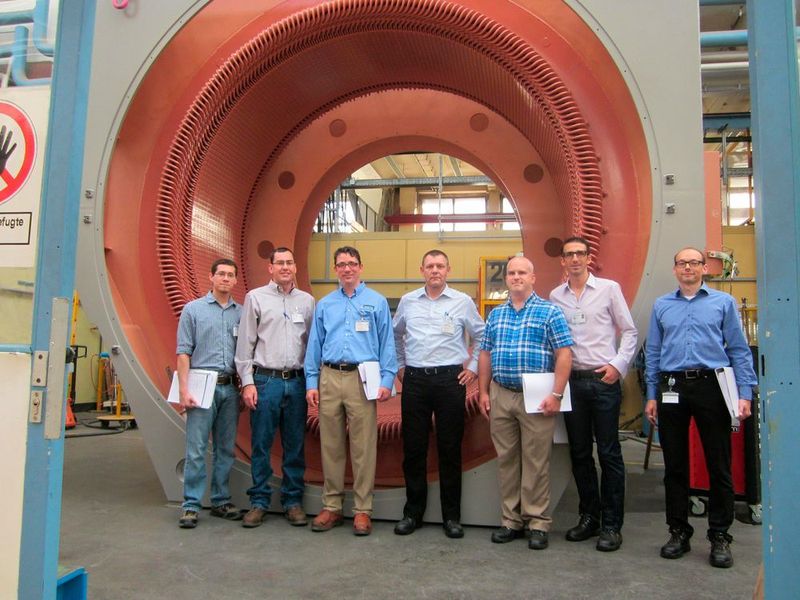 The second picture shows a 6,000 kW stator of a gearless drive motor at a Siemens factory in Berlin, Germany (Bild: Thyssen Krupp)