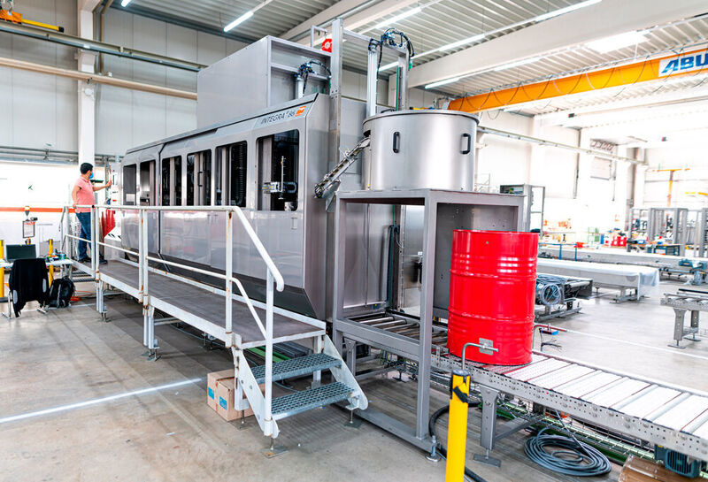 Integra 86 - high speed drum filling of hazardous chemicals in drums. (Feige Filling)