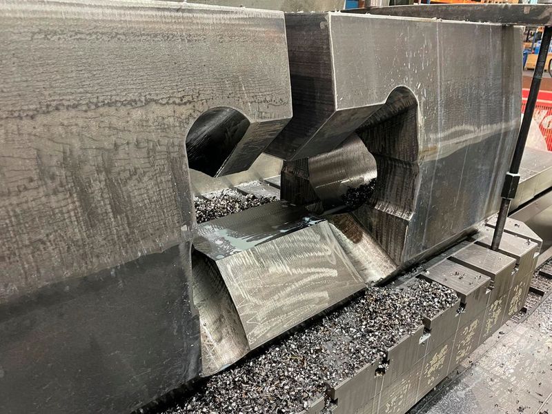 Die Brennzuschnitte von Jebens wurden bei Haeusler weiter mechanisch bearbeitet. (Bild: Haeusler AG)