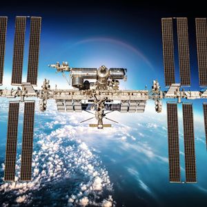 Without the “nothing” literally nothing happens in many chemical processes: Pfeiffer Vacuum stands for innovative and individual vacuum solutions worldwide — and makes it to the ISS ... discover more!