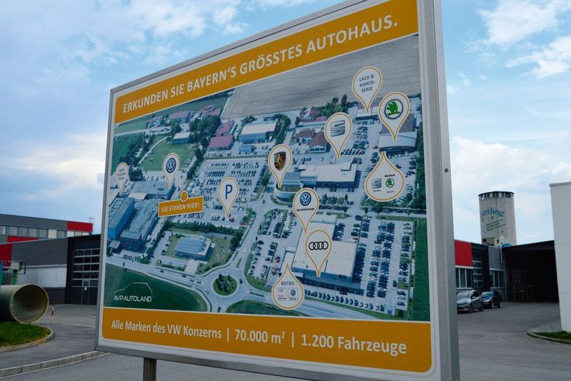 Gleichzeitig on- und offline mit seinen Kunden zu kommunizieren und ihre Wünsche herauszufinden, ist das Erfolgskonzept von Franz Hirtreiter, dem Vorsitzenden der  Geschäftsführung der niederbayerischen AVP-Gruppe.  (AVP)