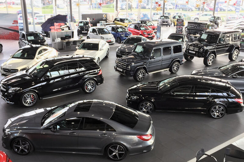 Interessenten finden dort eine breite Modellpalette sowohl von Mercedes-Benz als auch von Smart. (Faust / »kfz-betrieb«)