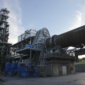 Bau und Inbetriebnahme eines 2000 tato Klinkerkühlers mit Elektrofilter in Südafrika