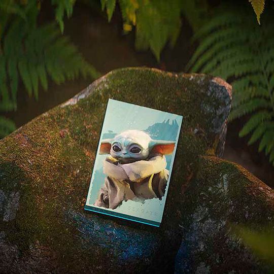 Seagate stelltt externe 2-TB-HDDs mit den Star-Wars-Helden Grogu („Baby-Yoda“), Din Djarin und Boba Fett vor. Seagate stelltt externe 2-TB-HDDs mit den Star-Wars-Helden Grogu („Baby-Yoda“), Din Djarin und Boba Fett vor.