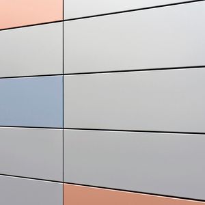 So schön kann Stahl sein: Eine Effektlackierung und eine leichte Oberflächenstruktur verleihen einen schillernden Glanz.