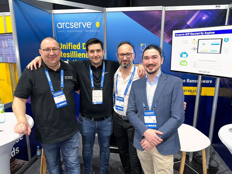 Das junge arcserve Team (v. l.) Alexander Maus, Deniz Roman Alboyaci, Sven Richter und Toni Nguyen. (Bild: Vogel IT-Medien GmbH)