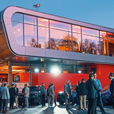 Knapp 600 Gäste tauschen sich wieder beim IFA-Branchengipfel in Nürtigen aus. (Bild: Lukas Jank)
