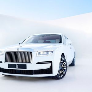 Unter der frischen Blechhaut des Rolls-Royce Ghost steckt viel Technik des Phantom.(Bild:  Rolls-Royce)
