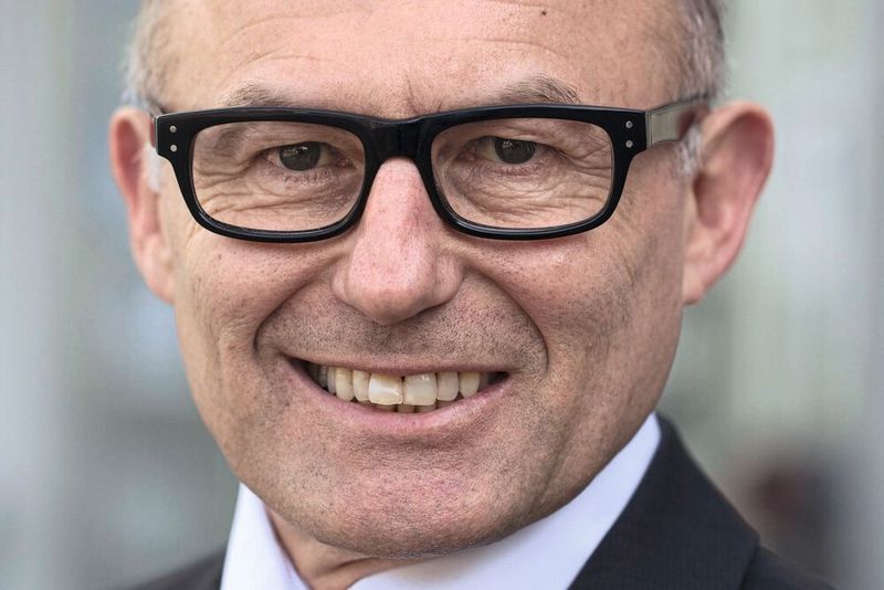 Michael Ziegler, Präsident des Kfz-Gewerbes Baden-Württemberg, sieht die individuelle Mobilität in Gefahr. Politische Entwicklungen und Preissteigerungen sorgten dafür, dass ein eigenes Auto nicht für jeden finanzierbar sein wird. Michael Ziegler, Präsident des Kfz-Gewerbes Baden-Württemberg, sieht die individuelle Mobilität in Gefahr. Politische Entwicklungen und Preissteigerungen sorgten dafür, dass ein eigenes Auto nicht für jeden finanzierbar sein wird.