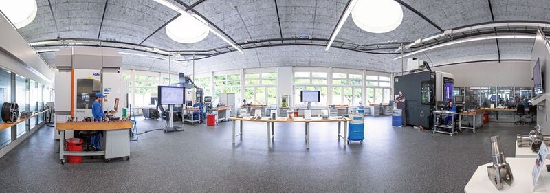 Einblick in das Blaser-Swisslube-Technologiecenter. (Blaser)