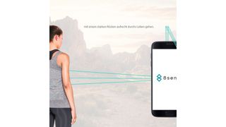 Die beiden Wirtschaftsingenieure Ralf Seeland und Christoph Tischner entwickeln zusammen mit erfahrenen Physiotherapeuten und Software-Entwicklern der Fachhochschule Rosenheim einen tragbaren Rücken-Coach in Gestalt eines smarten Textils.  (8sense)