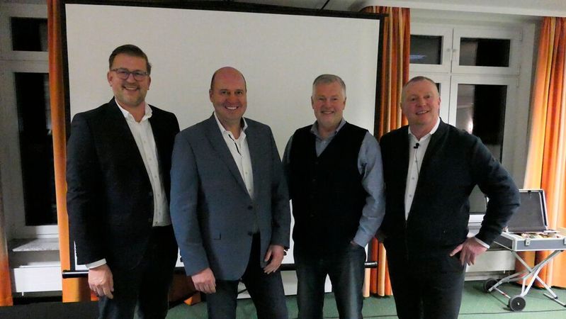 Der Vorstand der Eurogarant Auto Service AG (v. l.): Sebastian Kaiser (ab Januar 2026), Guido Kalter, Thorsten Fiedler (Vorsitz) und Peter Börner.(Bild:  Wenz-VCG)