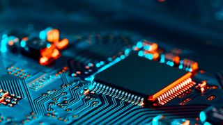 „2021 war für Infineon ein Jahr auf einem anderen Niveau“, sagte Konzernchef Reinhard Ploss. „Wir sind so schlagkräftig wie nie, haben erstmals in einem Geschäftsjahr 11 Milliarden Euro Umsatz erzielt und die Profitabilität deutlich erhöht“ (© Raimundas – stock.adobe.com)