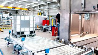 Integra 71 with a protective cabin. (Feige Filling)